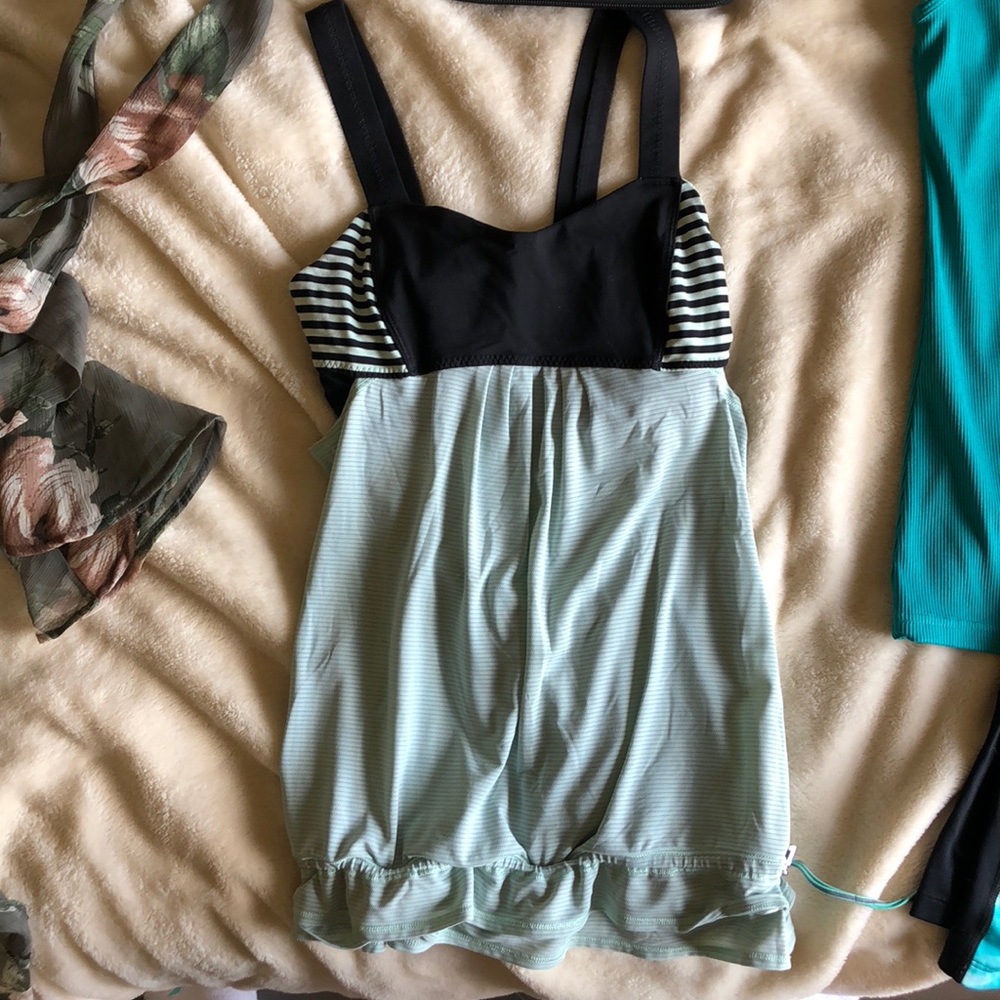 Lululemon top